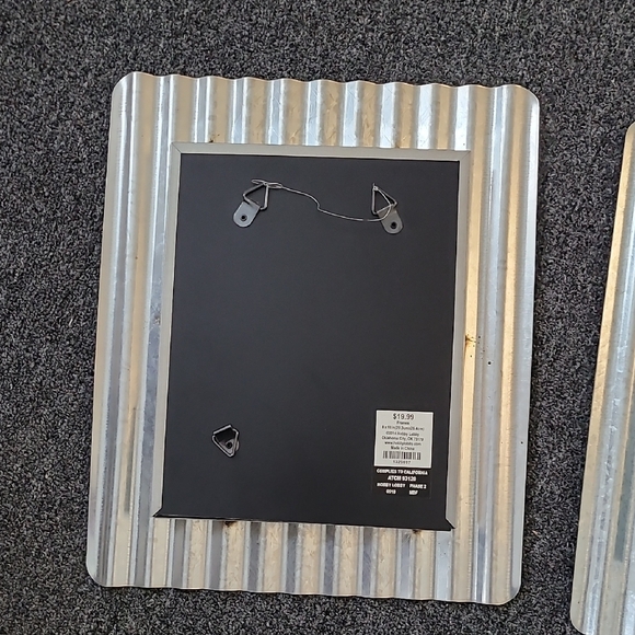 Silver Ribbed Picture Frames - Picture 5 of 5